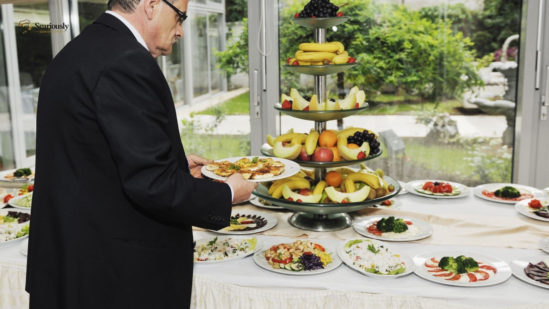 Banquet fruit display